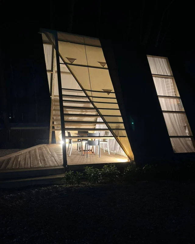Tutto il fascino di un camping a lume di candela. Nella tua tenda luxury, a pochi passi dal mare. 

Ti aspettiamo a Paestum.
Contattaci subito allo 0828 811086 per tutte info

#Camping #Glamping
